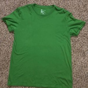 Green Gap shirt
